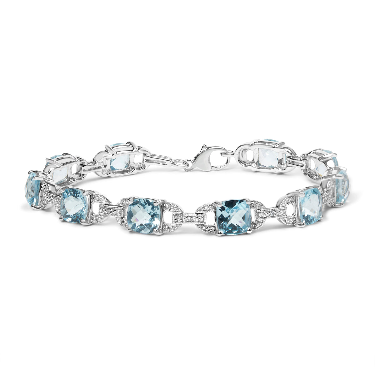 Pulsera de tenis de moda de plata de ley .925 con topacio azul de talla cojín de 7x7 mm y diamantes redondos de 1/20 quilates (Color I-J, Claridad I1-I2) - 7"