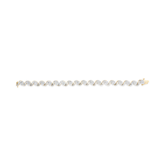 Photo of {{ product.title | truncate: 80, '' | escape }}