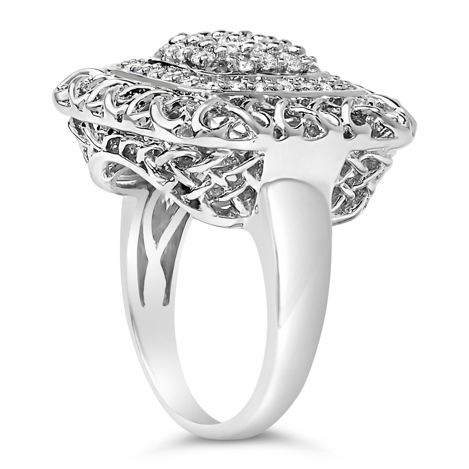 Anillo de cóctel de nudo celta de plata de ley con diamantes de 1,0 Cttw