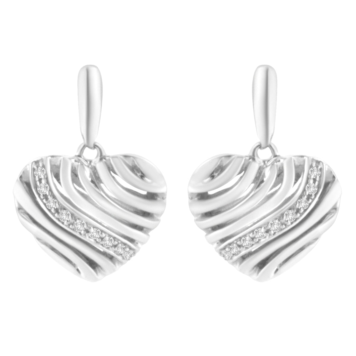 Pendientes de Plata de Ley con Corazón Acentuado con Diamantes (I-J, I1-I2)