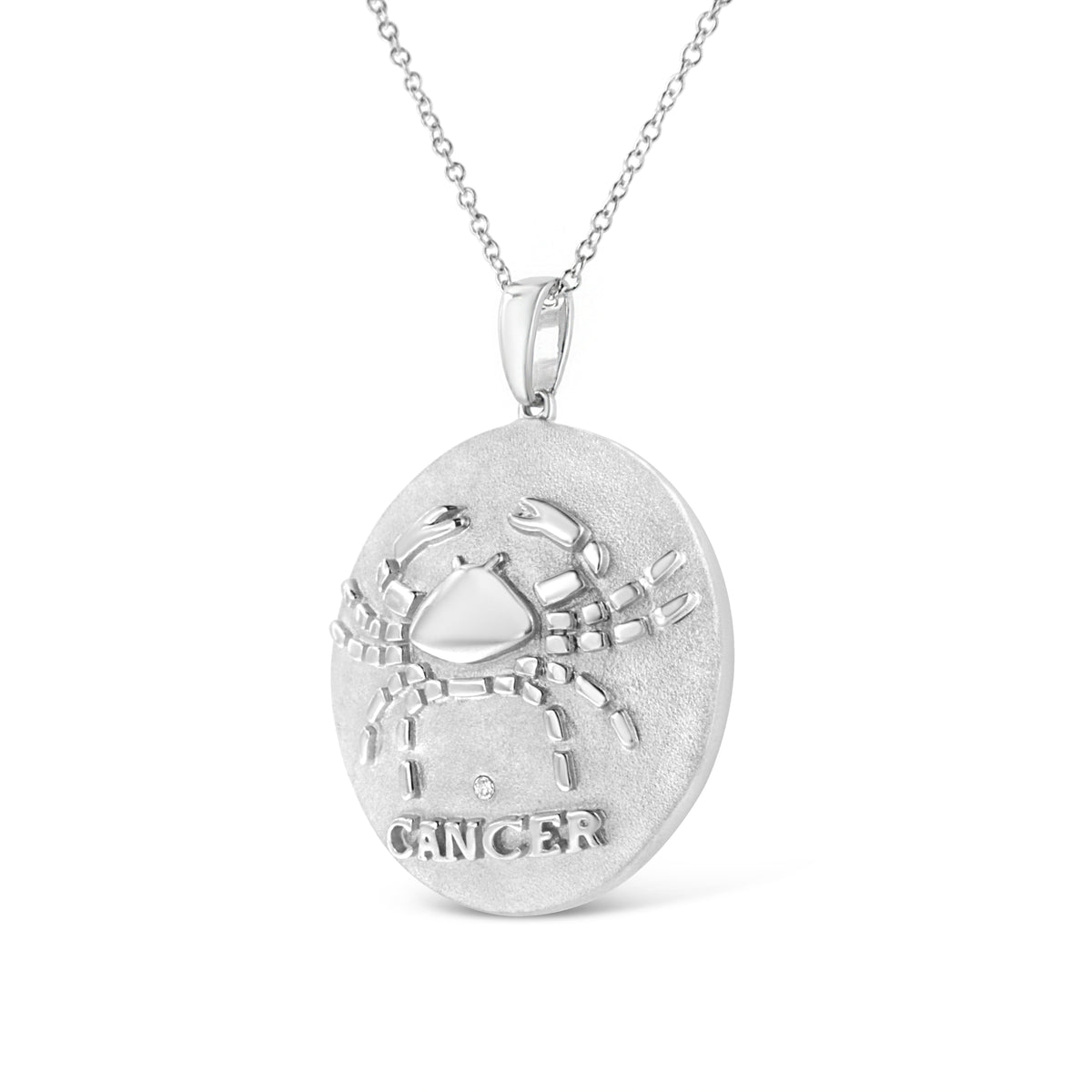 Collar con colgante de medallón de plata de ley .925 con diseño de zodiaco Cáncer y acento de diamante de 45,7 cm (color K-L, claridad I1-I2)