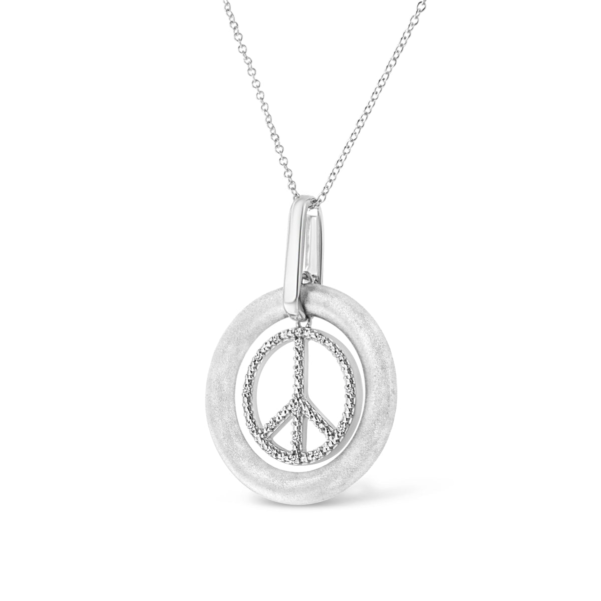 Collar con dije de 18 pulgadas de plata de ley .925 con acabado mate y acento de diamante en forma de símbolo de la paz "bailarín" (color I-J, claridad I1-I2)