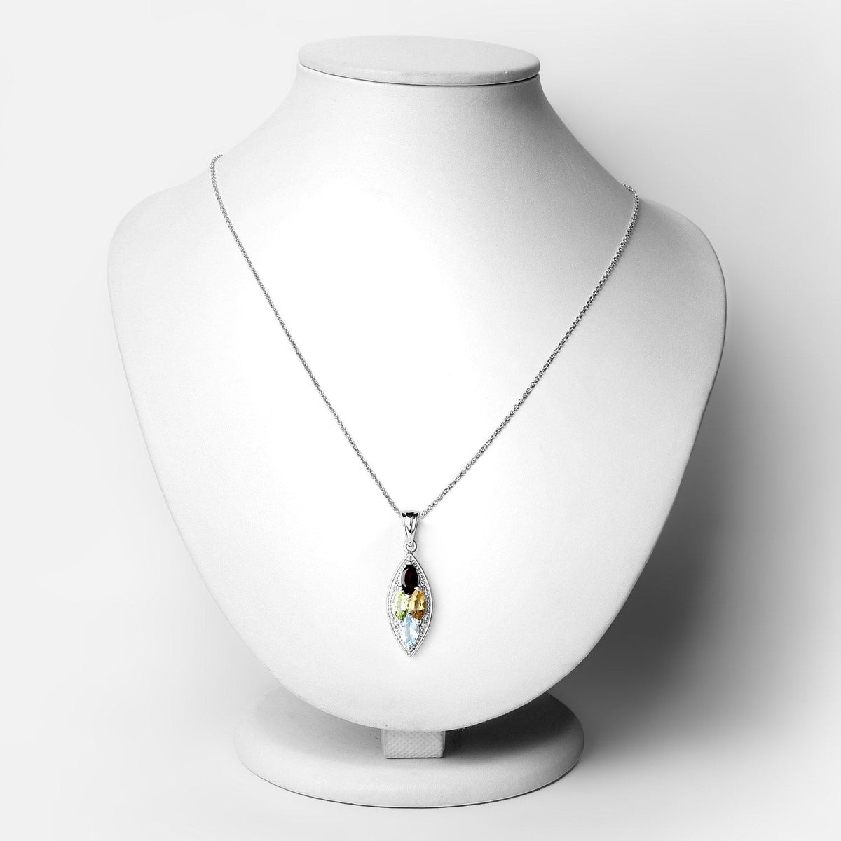 Colgante de plata de ley .925 con varias piedras preciosas de 2,35 quilates