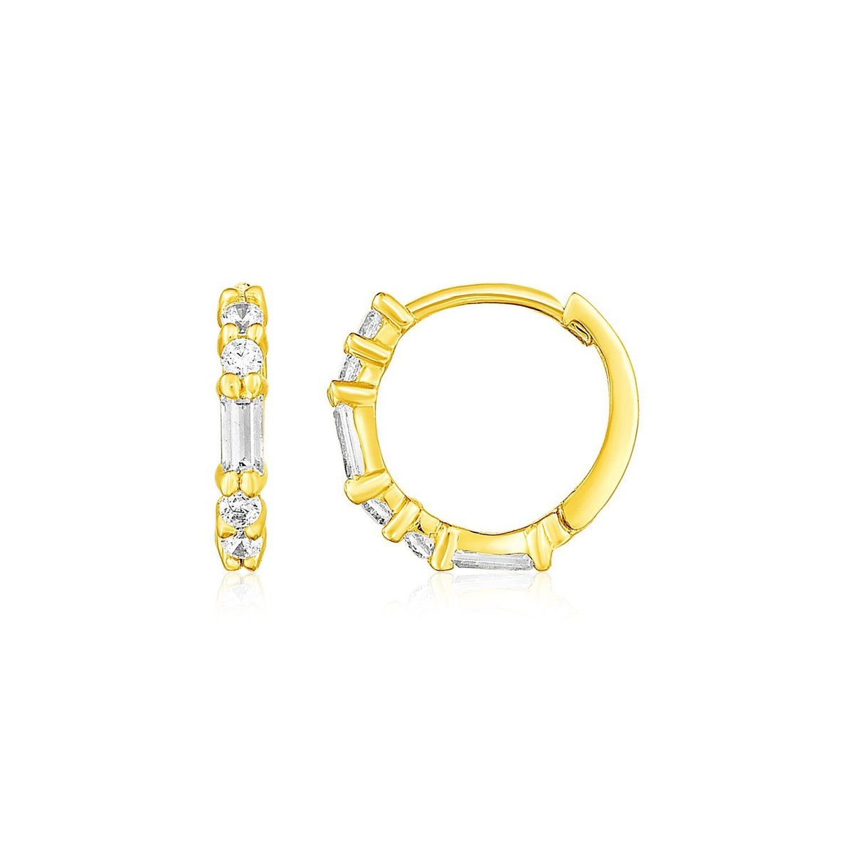Pendientes pequeños de aro de oro amarillo de 14 quilates con circonitas cúbicas baguette
