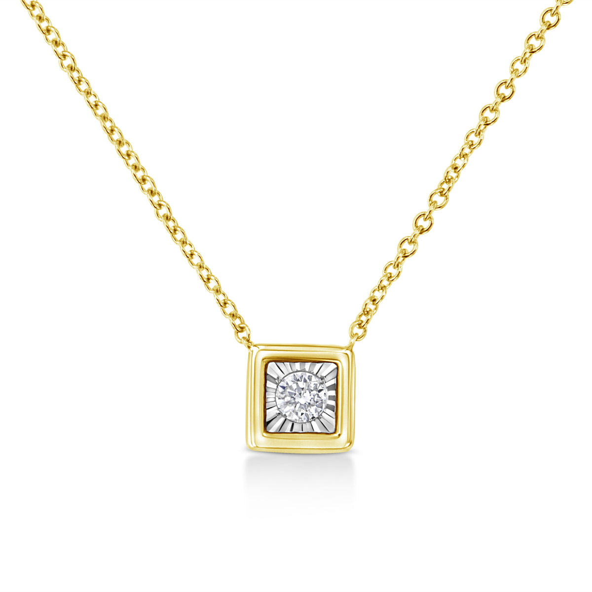 Collar con colgante cuadrado de 45,72 cm de oro amarillo de 10 K enchapado en plata de ley .925 con 1/10 quilates de diamante redondo en engaste de ilusión (color K-L, claridad I2-I3)
