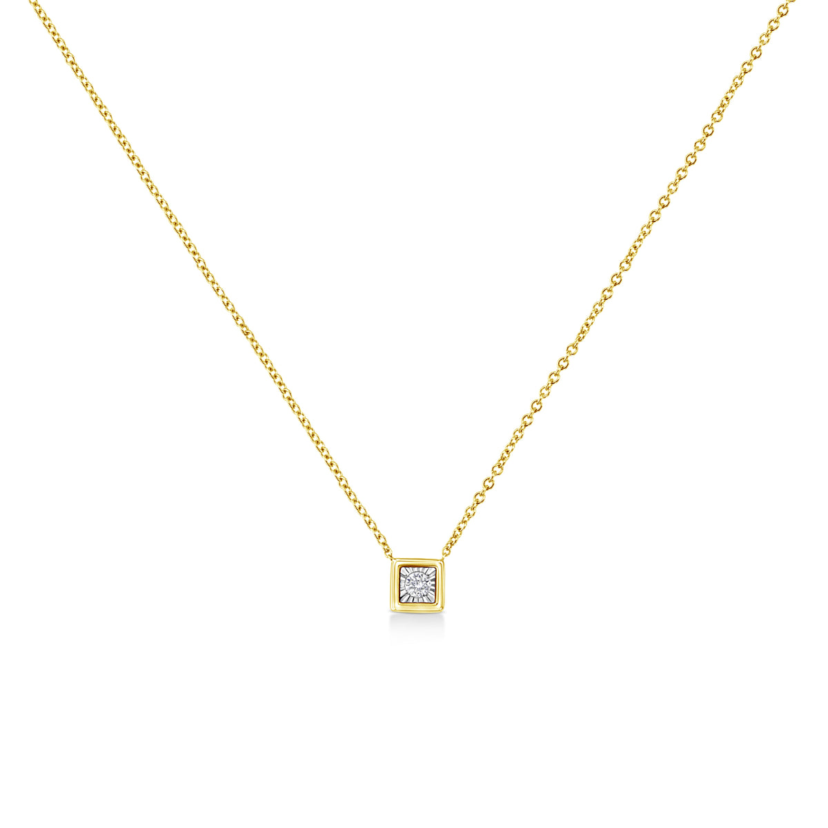 Collar con colgante cuadrado de 45,72 cm de oro amarillo de 10 K enchapado en plata de ley .925 con 1/10 quilates de diamante redondo en engaste de ilusión (color K-L, claridad I2-I3)