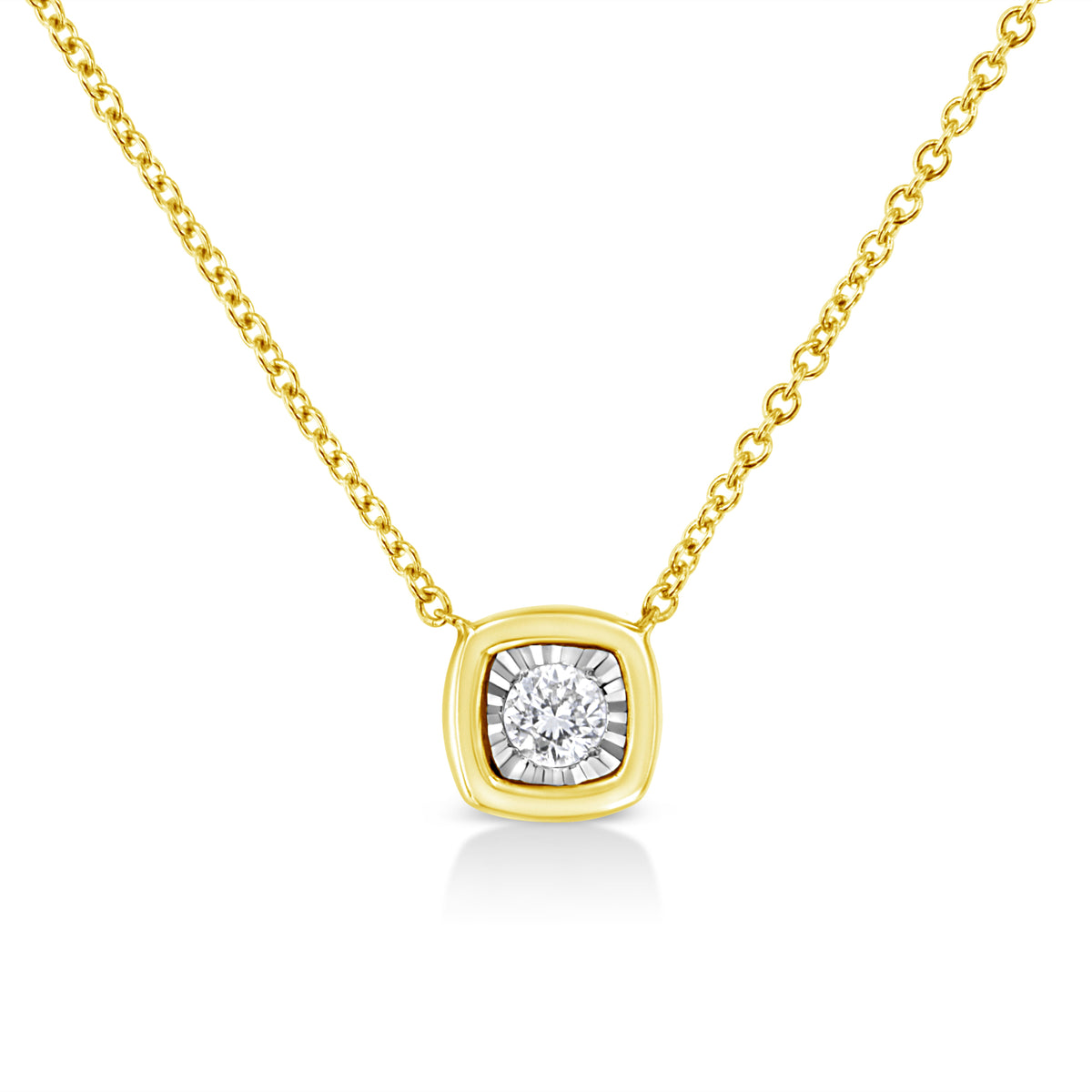 Collar con colgante cuadrado de 45,72 cm de oro amarillo de 10 K enchapado en plata de ley .925 con 1/10 quilates de diamante redondo en engaste de ilusión (color K-L, claridad I2-I3)