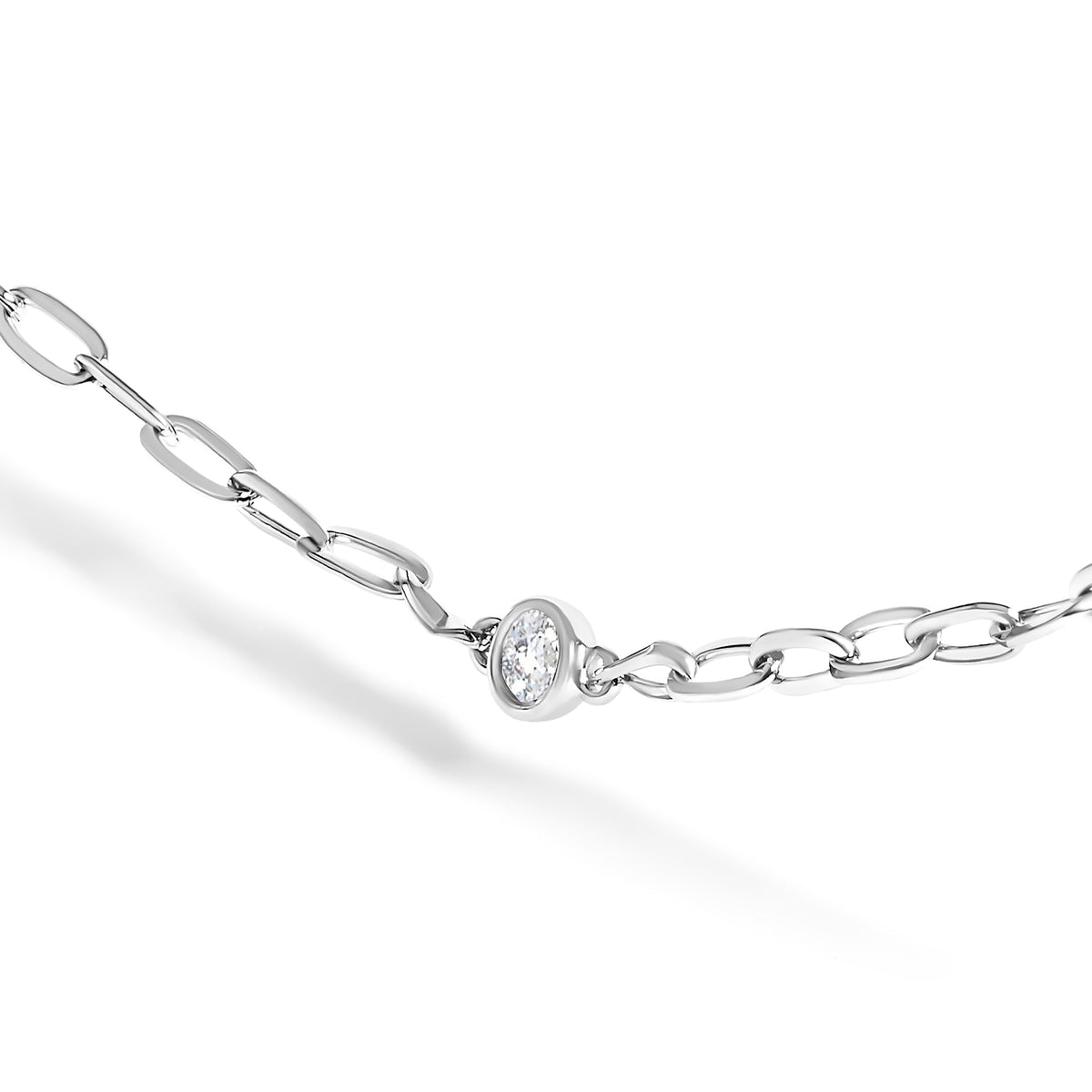 Cadena de eslabones ovalados de oro blanco de 14 quilates con diamantes de 1/2 quilate engastados al bisel (color H-I, claridad SI1-SI2) - 18"