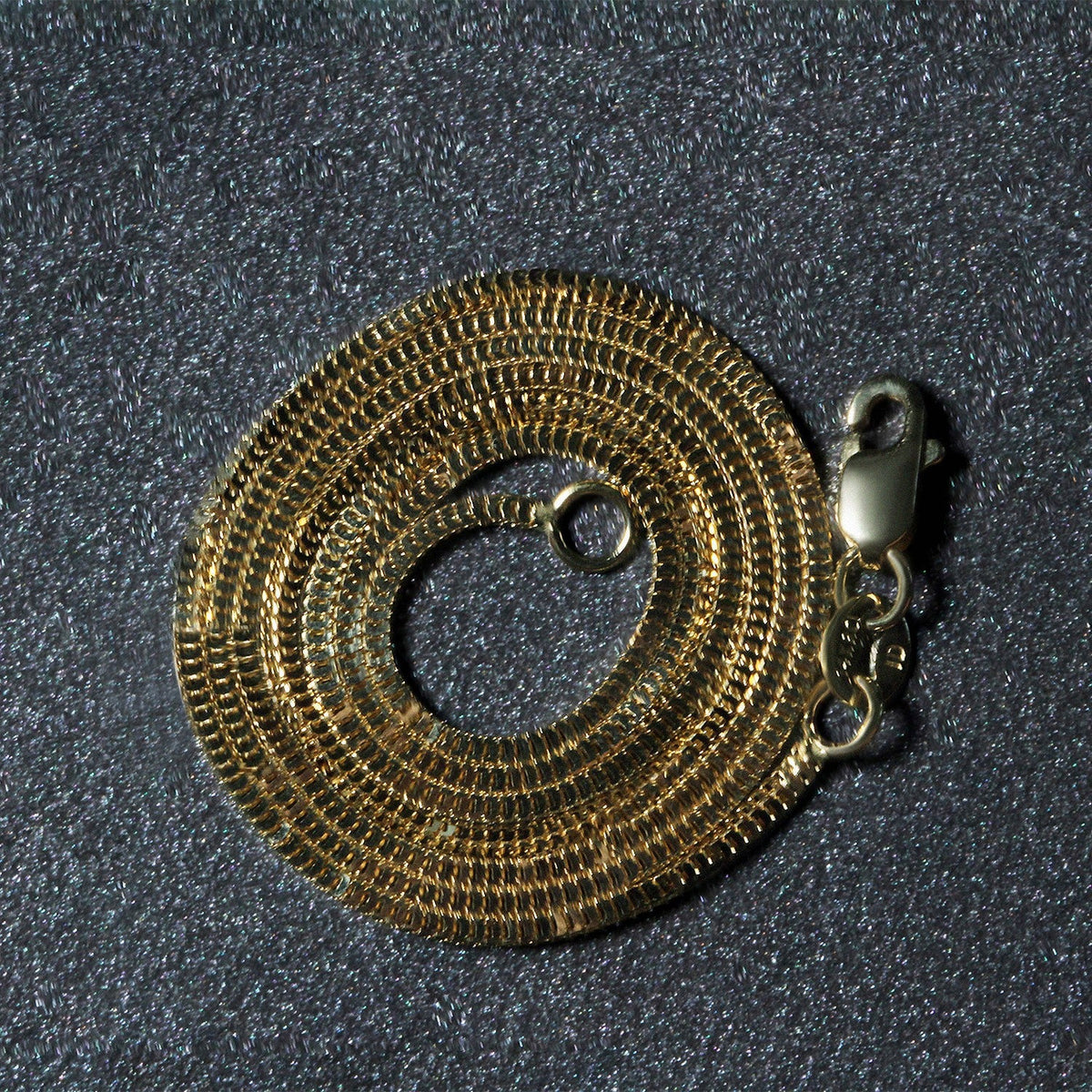 Cadena Milano de oro amarillo de 14k y 1,1 mm