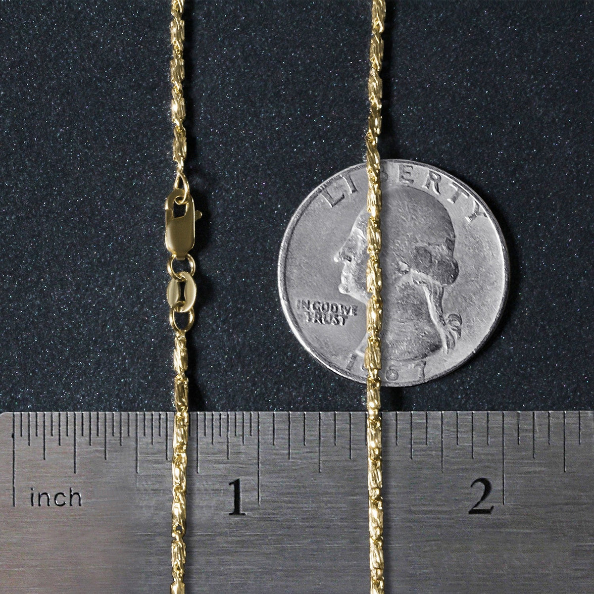 Cadena con colgante de eslabones calados corte diamante en oro amarillo de 14k (1,5 mm)