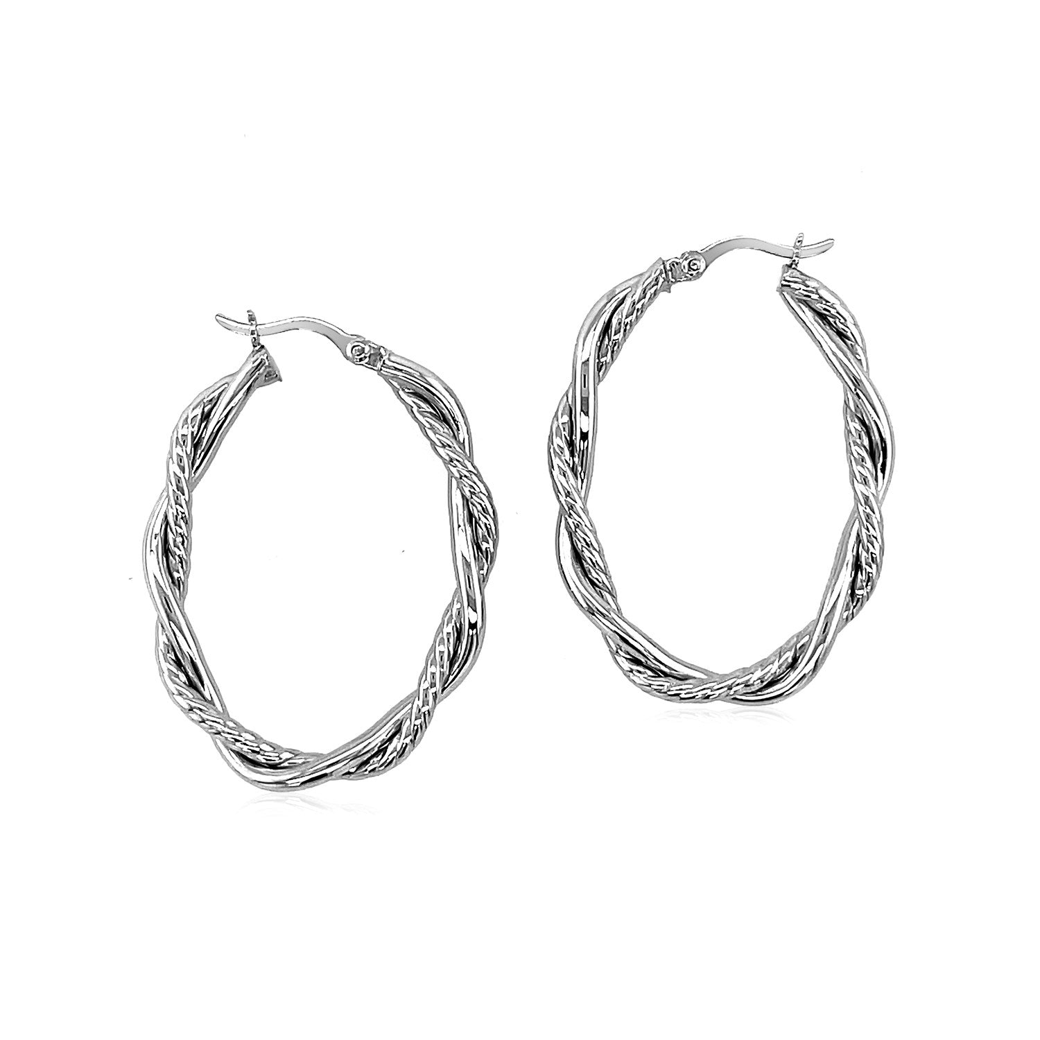 Aretes de aro ovalados de plata de ley con corte de diamante trenzado