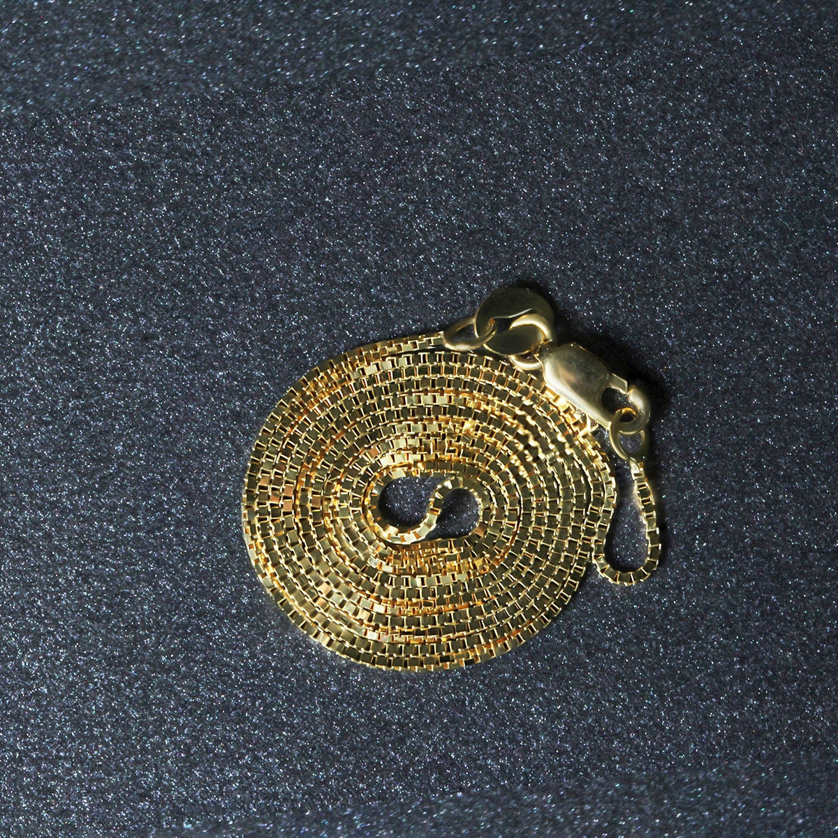 Cadena clásica de oro amarillo de 14k de 0.7mm