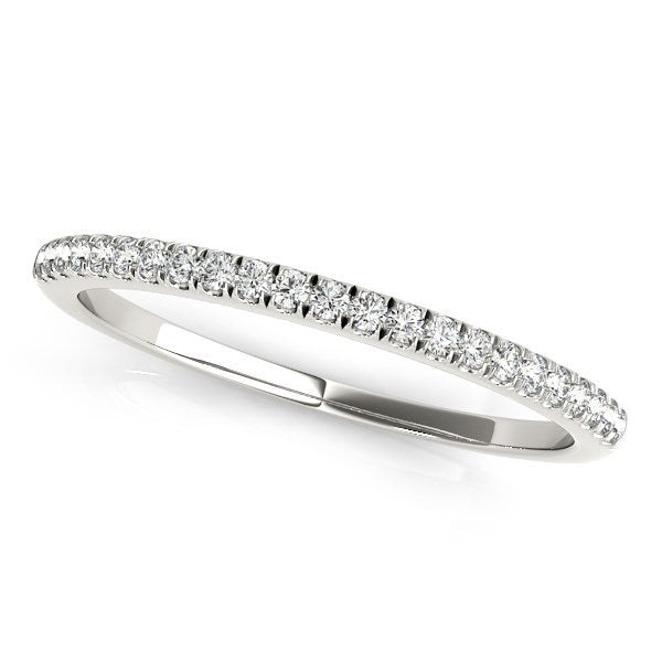Alianza de boda de oro blanco de 14k con pavé de diamantes (1/8 qt total)