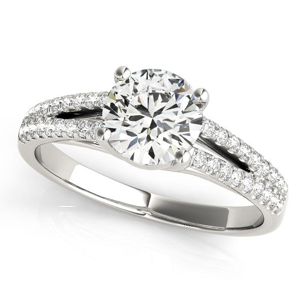 Anillo de compromiso con diamante redondo de oro blanco de 14k y brazo dividido (1 1/8 ct. p.t.)