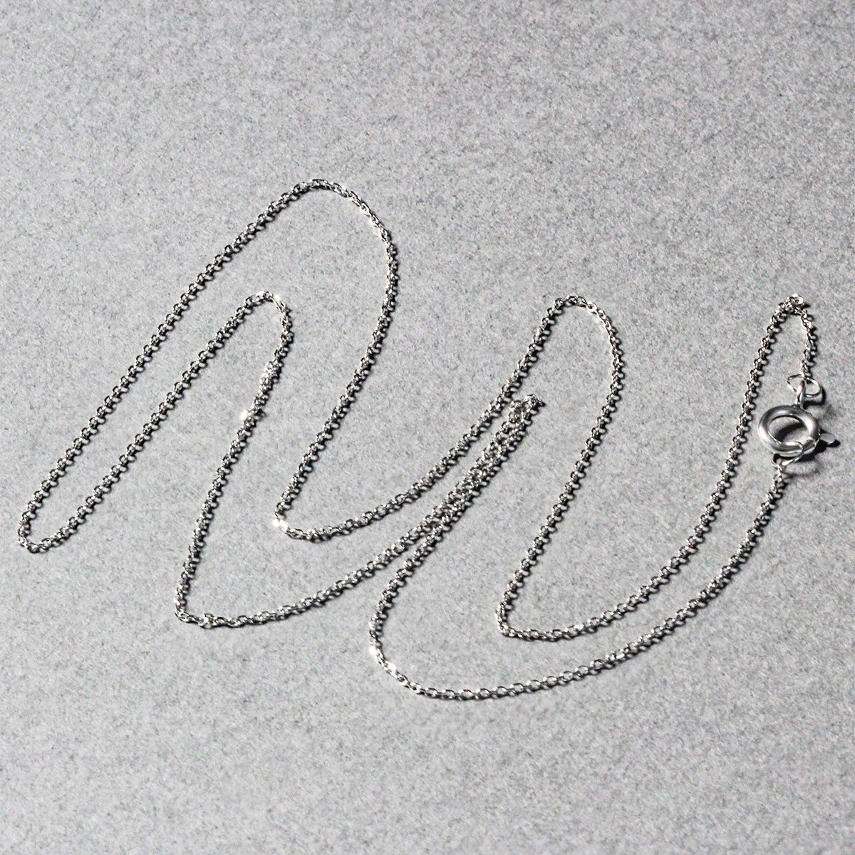 Cadena de eslabones de cable de corte de diamante de oro blanco de 14k de 0,7 mm