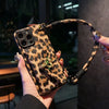 Estuche para teléfono cruzado tipo cartera de leopardo con asa desmontable y dije de serpiente