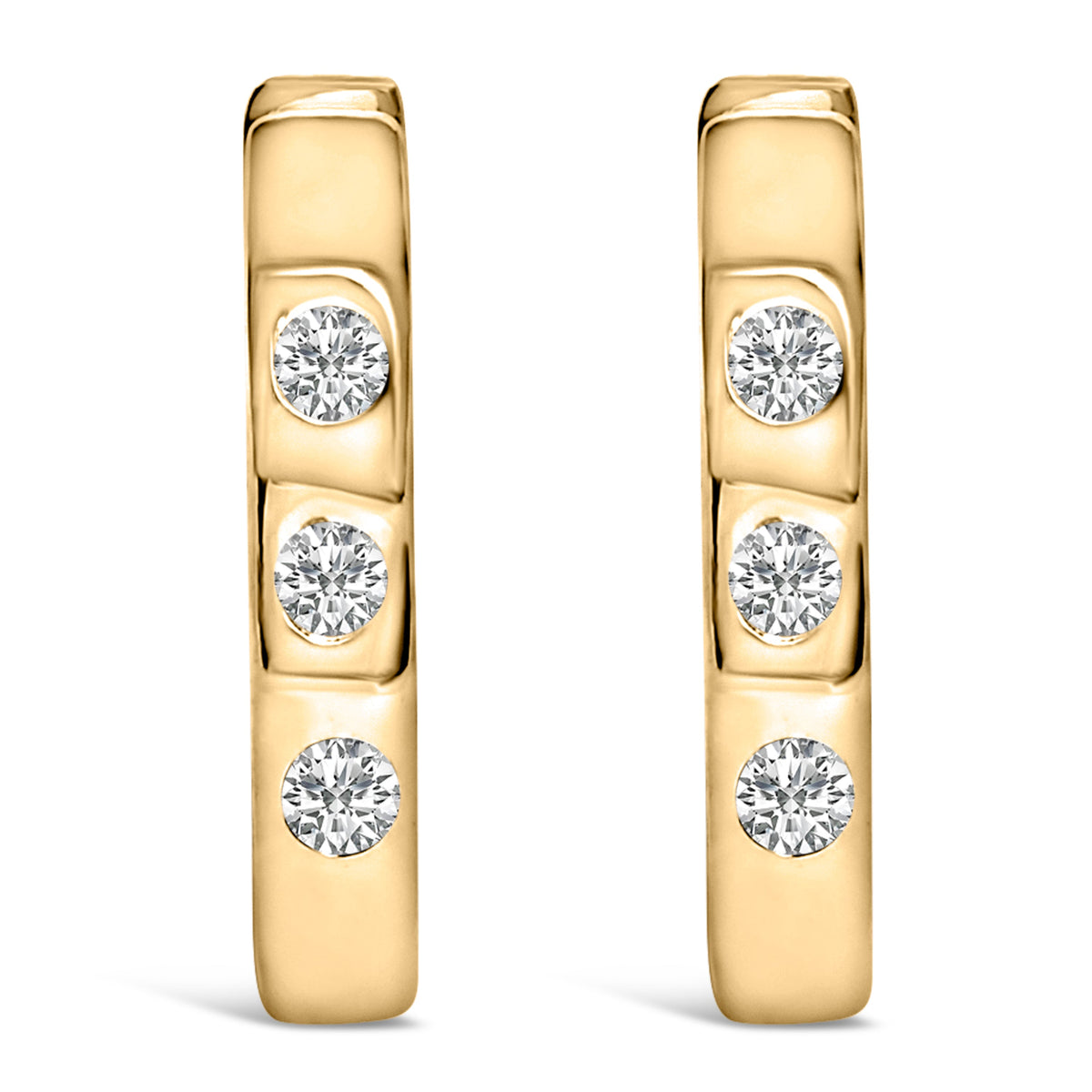 Pendientes de aro tipo Huggies Ovalados de Oro Blanco de 10K con Tres Piedras de Diamante Creado en Laboratorio de 1/10 Cttw