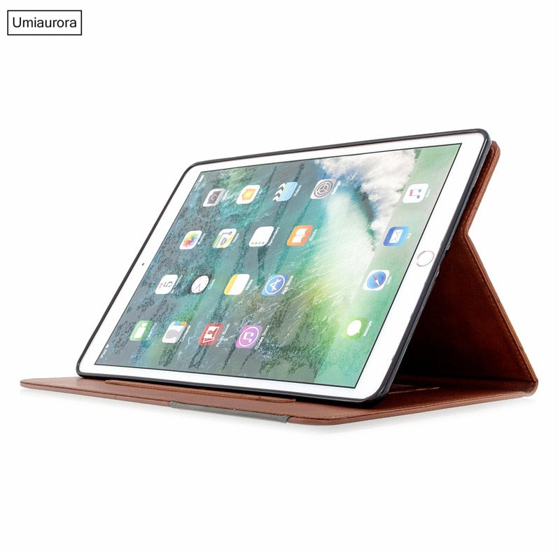 Кожаный чехол с внутренним карманом для iPad