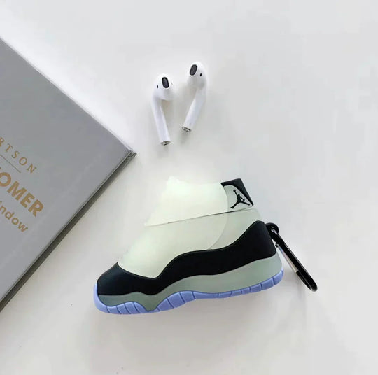 Photo of {{ product.title | truncate: 80, '' | escape }}