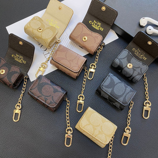 Photo of {{ product.title | truncate: 80, '' | escape }}