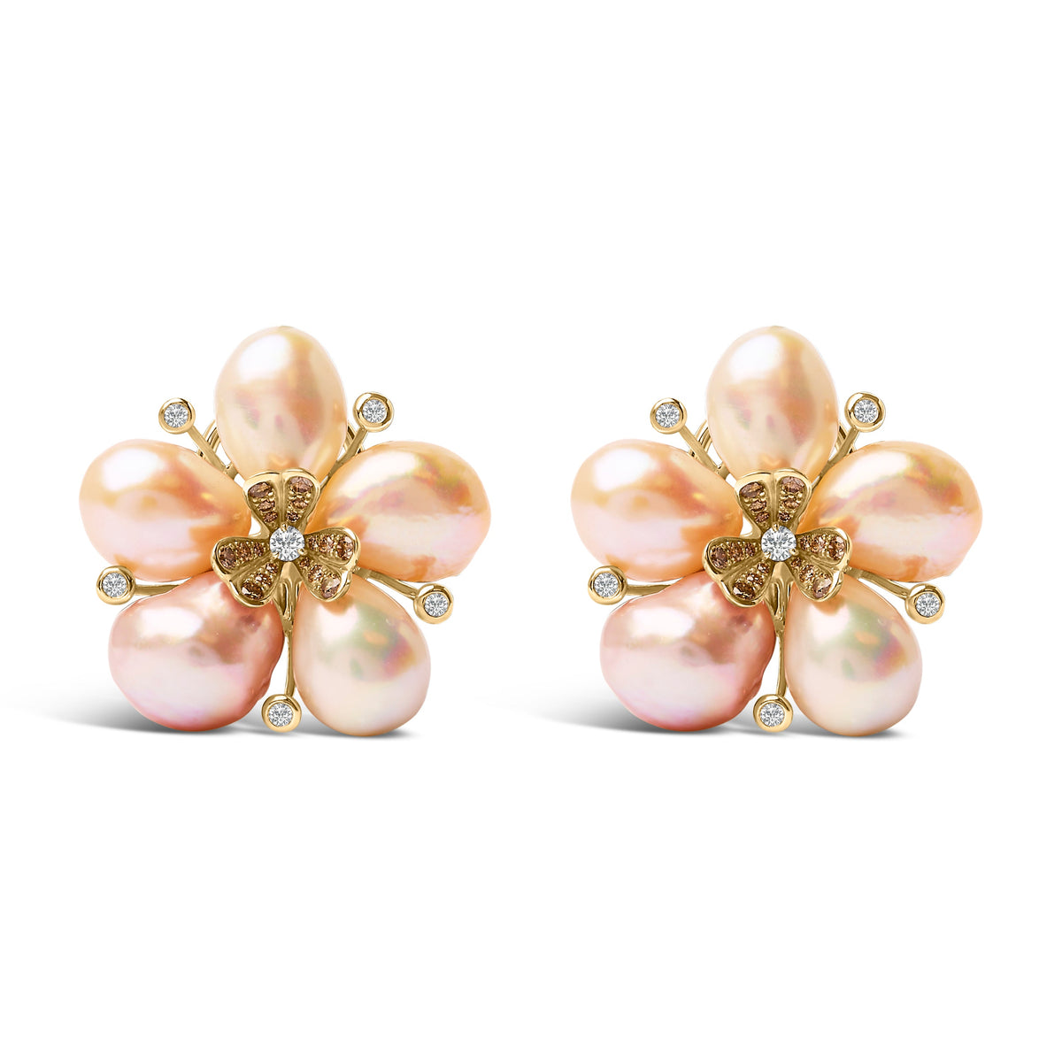 Pendientes de oro rosa de 18 quilates con diamantes de 3/8 de quilate y perlas de agua dulce con forma de flor