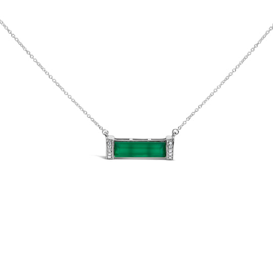 Photo of {{ product.title | truncate: 80, '' | escape }}