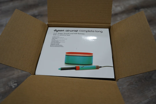 Photo of {{ product.title | truncate: 80, '' | escape }}