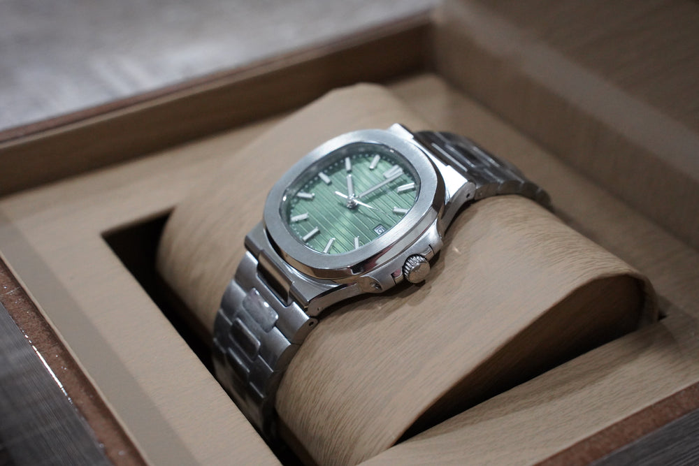 Patek Philippe Nautilus 5711/1A-014 | Olive Green Dial | New