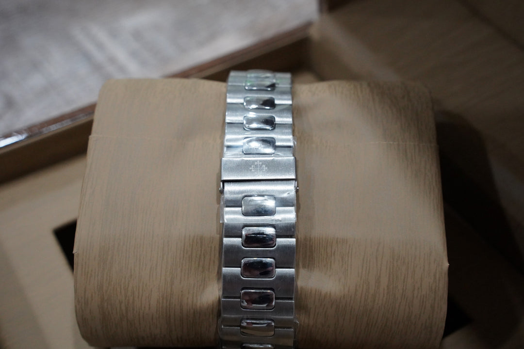 Patek Philippe Nautilus 5711/1A-014 | Olive Green Dial | New