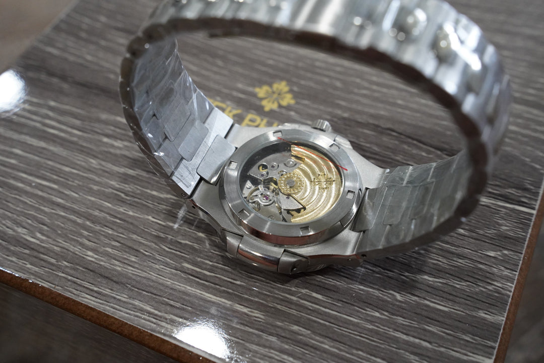 Patek Philippe Nautilus 5711/1A-014 | Olive Green Dial | New