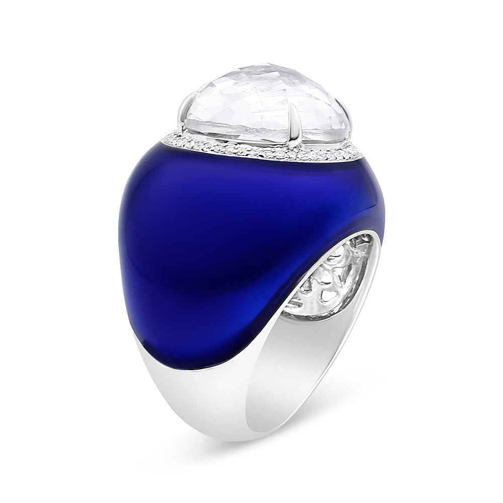 Anillo de cúpula de oro blanco de 18K con cuarzo blanco de 14mm, halo de diamantes de 1/5 Cttw y esmalte azul (color F-G, claridad VS1-VS2) - Talla de anillo 7