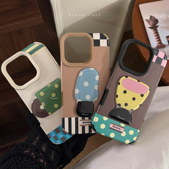 Photo of {{ product.title | truncate: 80, '' | escape }}