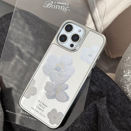 Photo of {{ product.title | truncate: 80, '' | escape }}