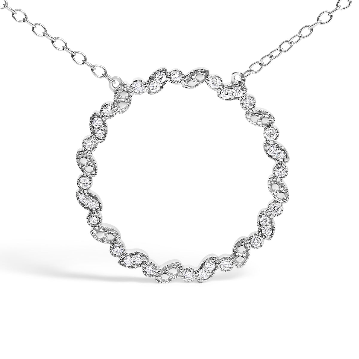 Collar con colgante de círculo de amor con cuentas de plata de ley .925 con diamante cultivado en laboratorio de 1/7 ct. - Tamaño 18 pulgadas