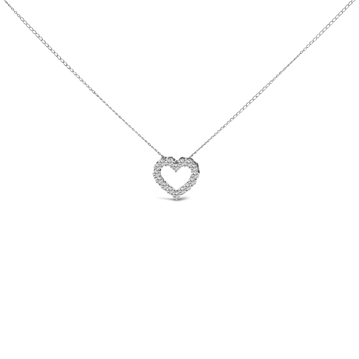 Collar con colgante en forma de corazón con diamante cultivado en laboratorio de 1/2 quilate en oro blanco de 14 quilates
