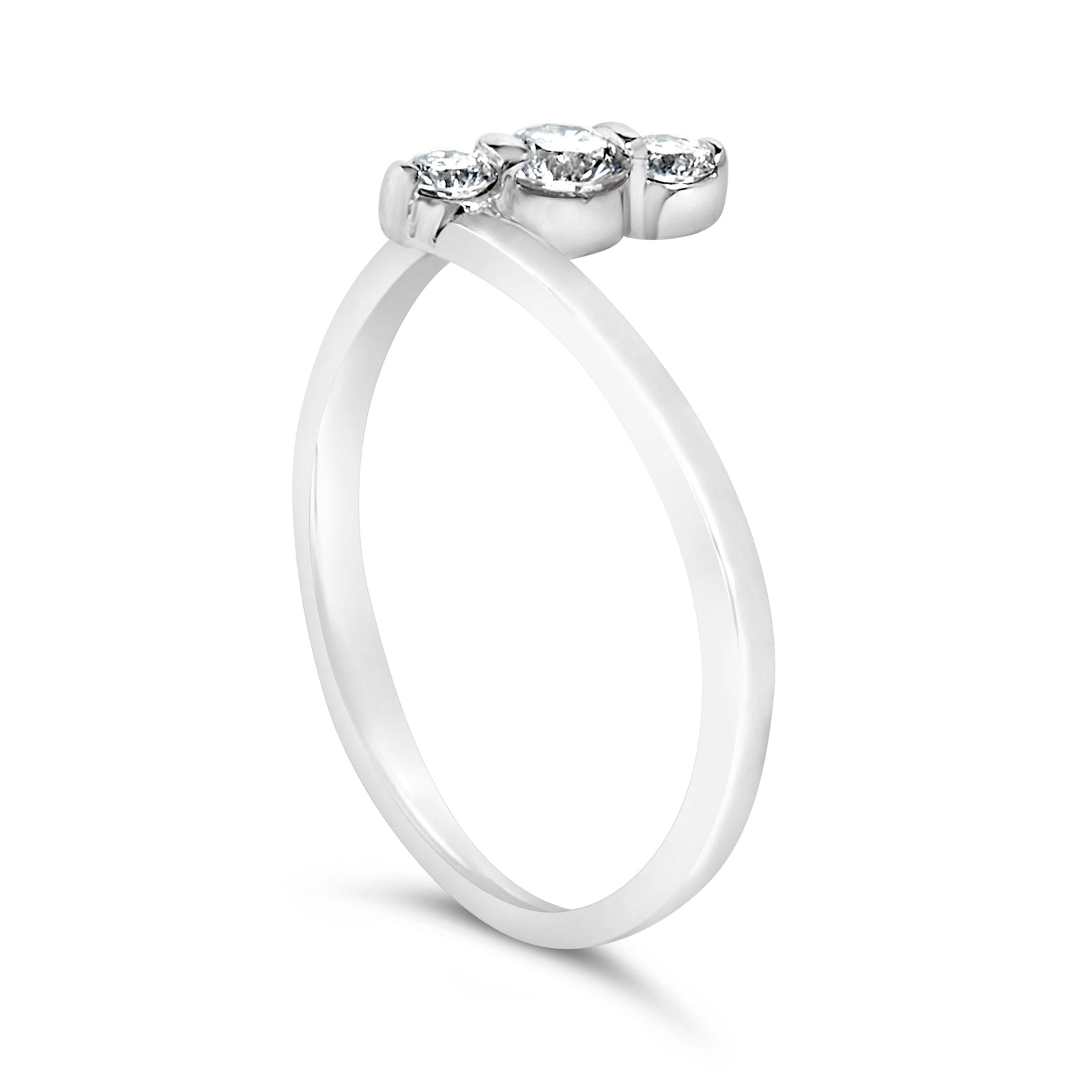 Anillo vertical de tres piedras de oro blanco de 10K con diamante cultivado en laboratorio de 1/4 Cttw