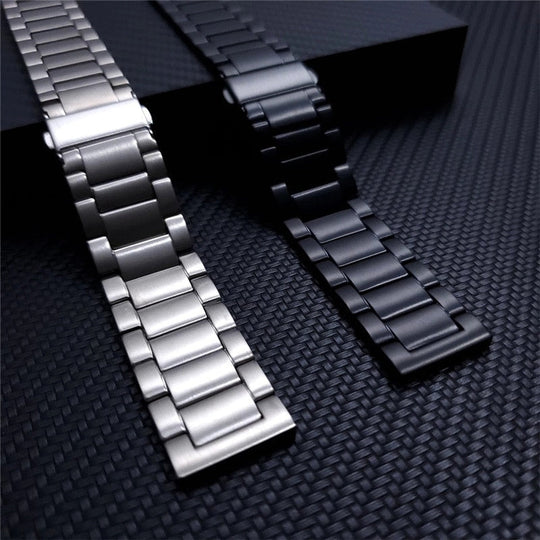Photo of {{ product.title | truncate: 80, '' | escape }}