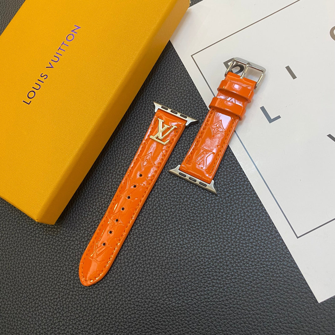 CORREA DE PIEL BRILLANTE PARA APPLE WATCH CON LOGO METÁLICO DE LUJO