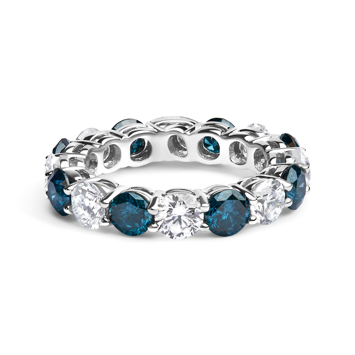 Anillo de oro blanco de 14 quilates con 6 1/4 Cttw de diamantes blancos creados en laboratorio y diamantes azules naturales tratados alternados (color F-G, claridad VS1-VS2)