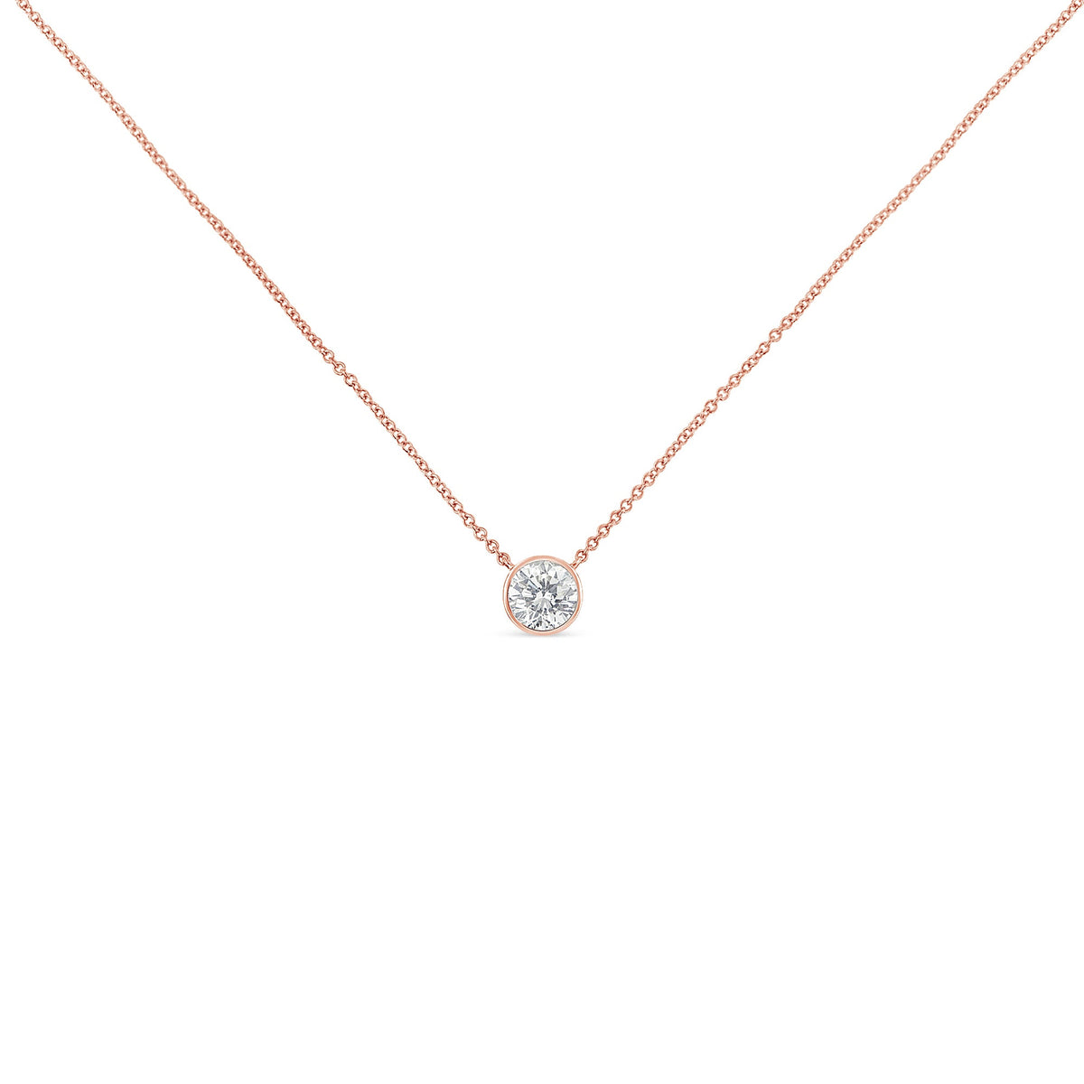 Collar con colgante solitario de oro rosa de 10K, 1/2 quilate, diamante de talla brillante redonda moderna engastado en bisel, 16"-18" (Color H-I, Claridad SI2-I1)