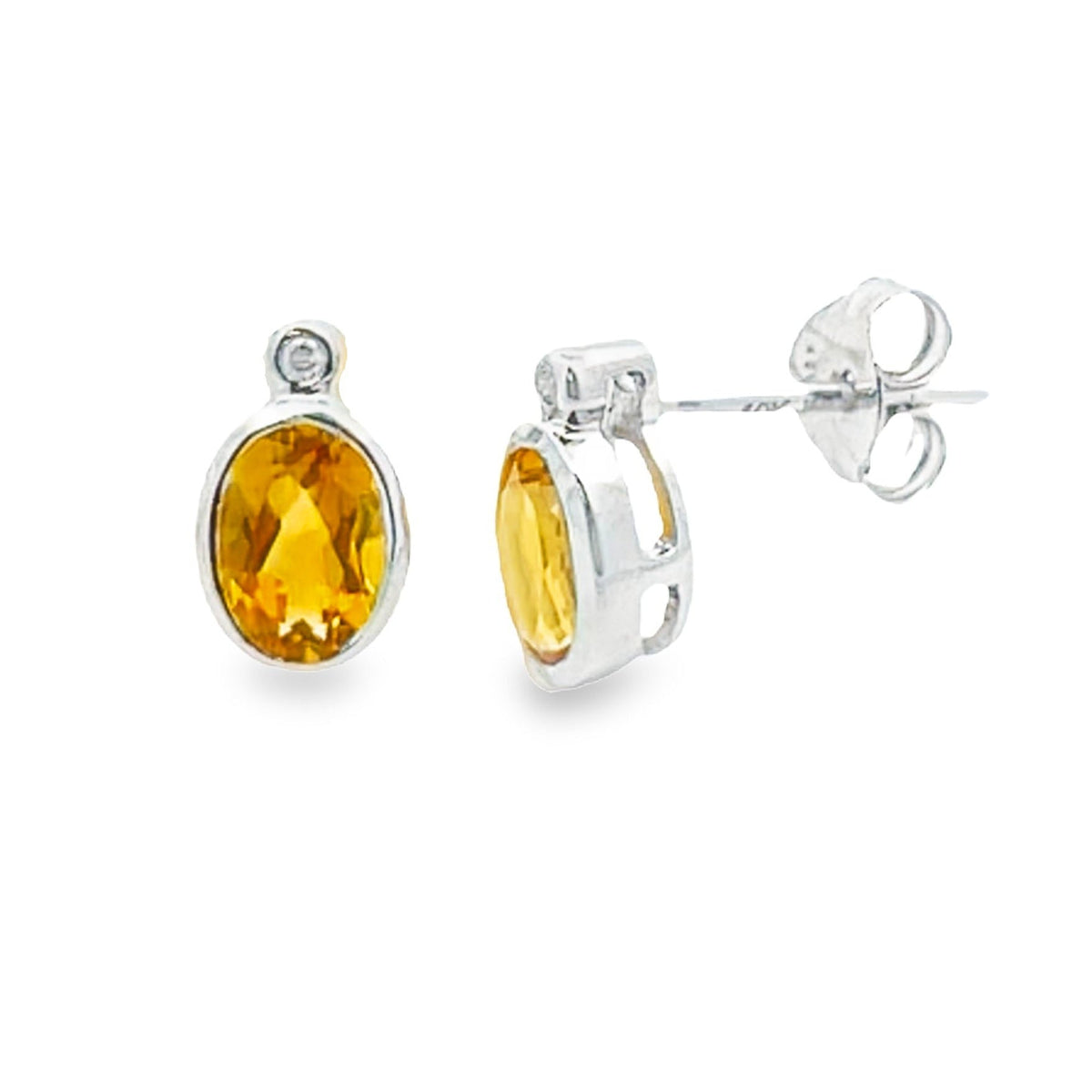Pendientes de botón con citrino de 0,79 ct y diamantes en oro blanco de 10 kt