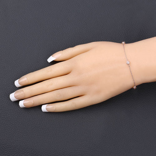 Photo of {{ product.title | truncate: 80, '' | escape }}