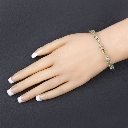 Photo of {{ product.title | truncate: 80, '' | escape }}