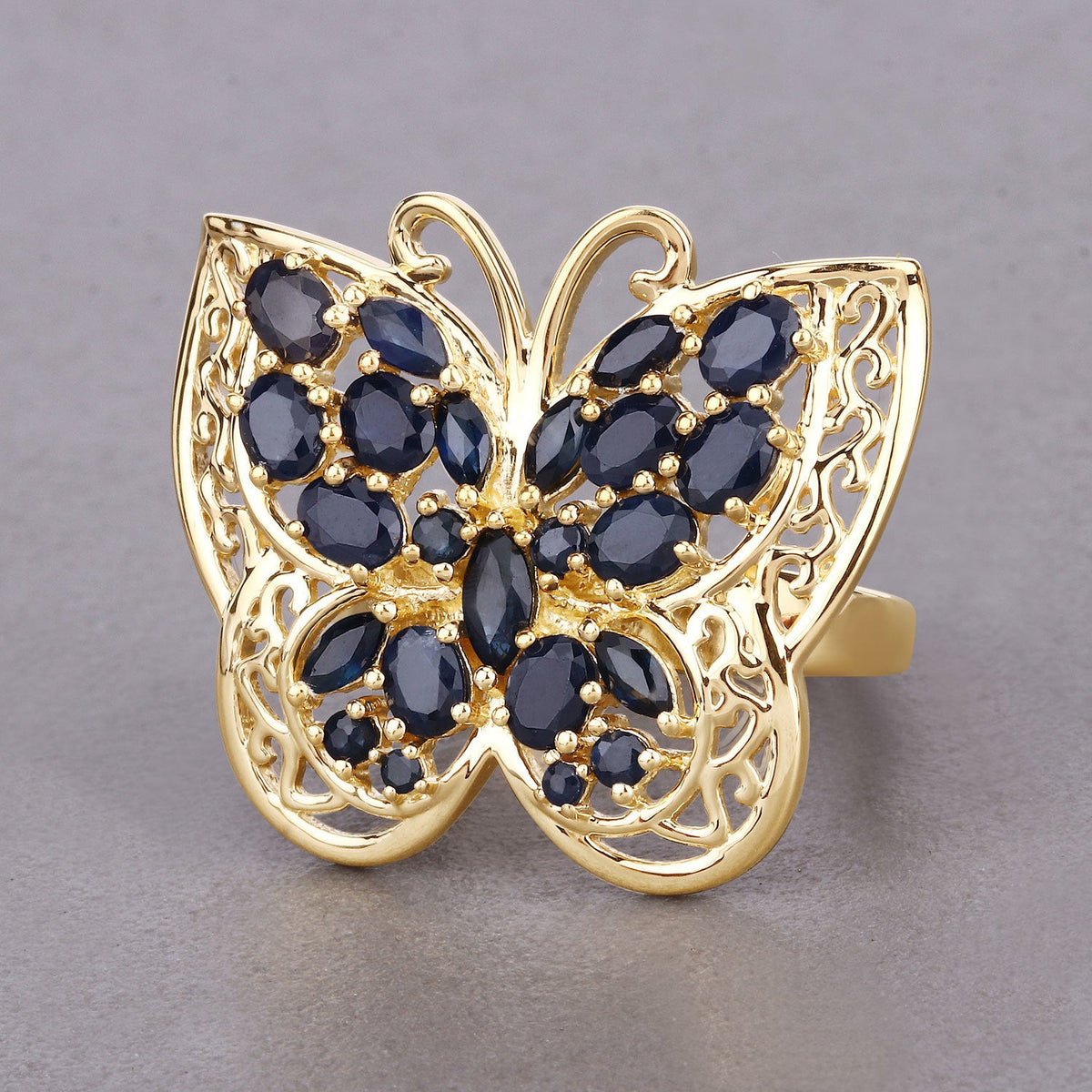Anillo de plata de ley .925 con zafiro azul genuino de 2.86 quilates