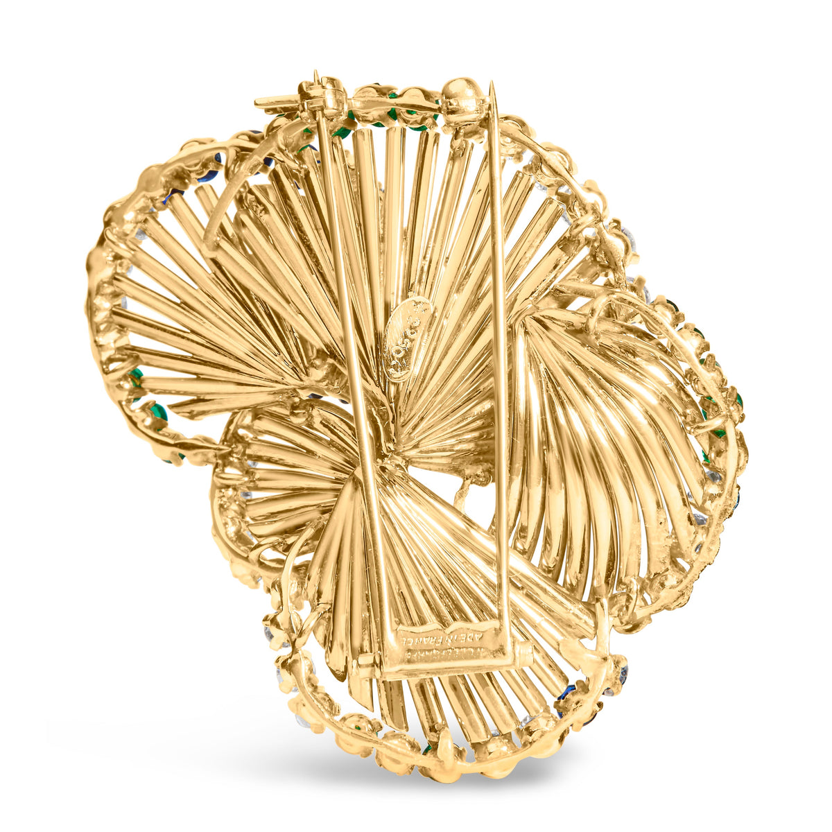 Broche de oro amarillo de 18K con diseño de pétalos esculpidos, diamantes (2 1/3 Cttw), zafiros y esmeraldas (color G-H, claridad VS1-VS2)