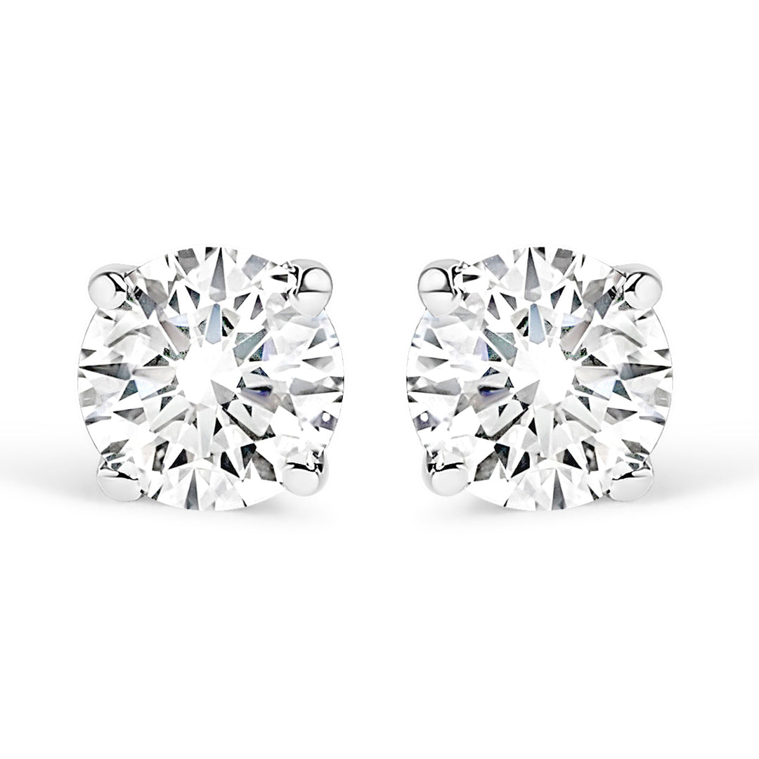 Pendientes de plata de ley .925 con 1/2 quilate total de diamantes cultivados en laboratorio redondos de talla brillante, clásicos de 4 puntas (Color F-G, Claridad VS1-VS2)
