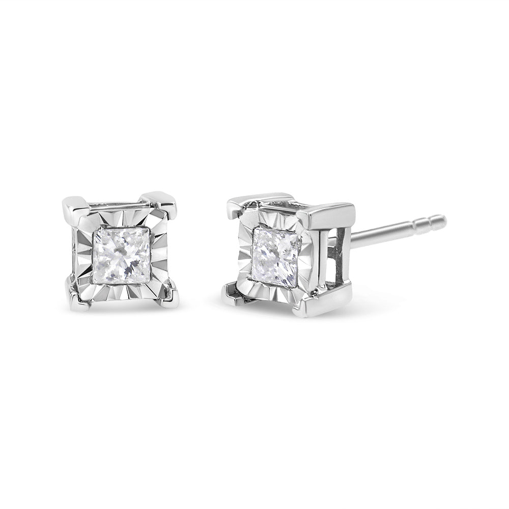Pendientes de tuerca solitario con diamantes de talla princesa de 1/2 quilate, engaste milagro, plata de ley .925 (color I-J, claridad SI1-SI2)