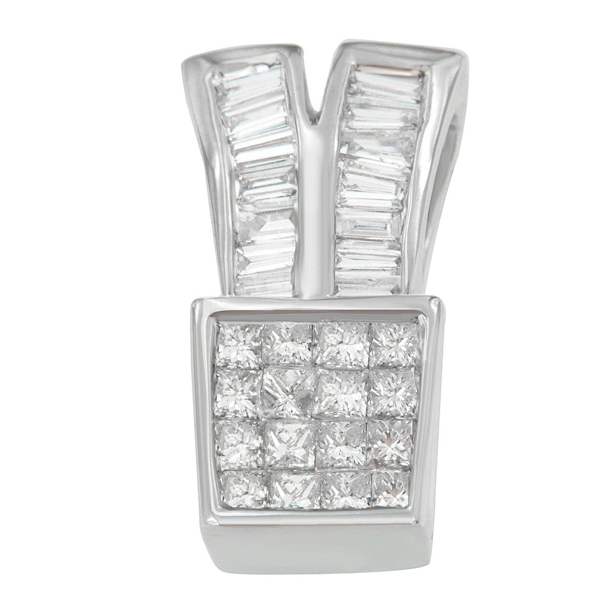 Collar con colgante de oro blanco de 14 quilates con diamantes talla princesa y baguette de 1 1/3 quilates (H-I, SI1-SI2)