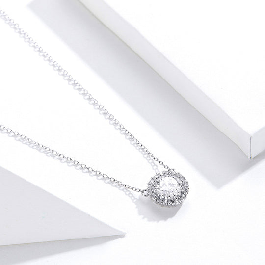 Photo of {{ product.title | truncate: 80, '' | escape }}