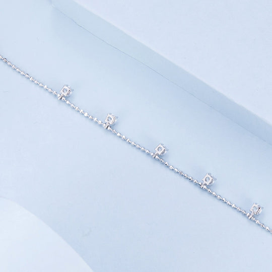 Photo of {{ product.title | truncate: 80, '' | escape }}